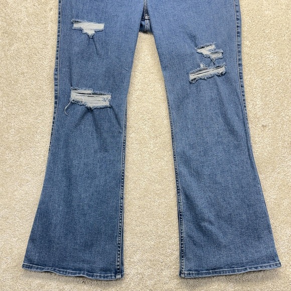 Hollister Low-Rise Boot Jeans Juniors 17S Blue Medium Wash Distressed Stretch - Picture 3 of 12